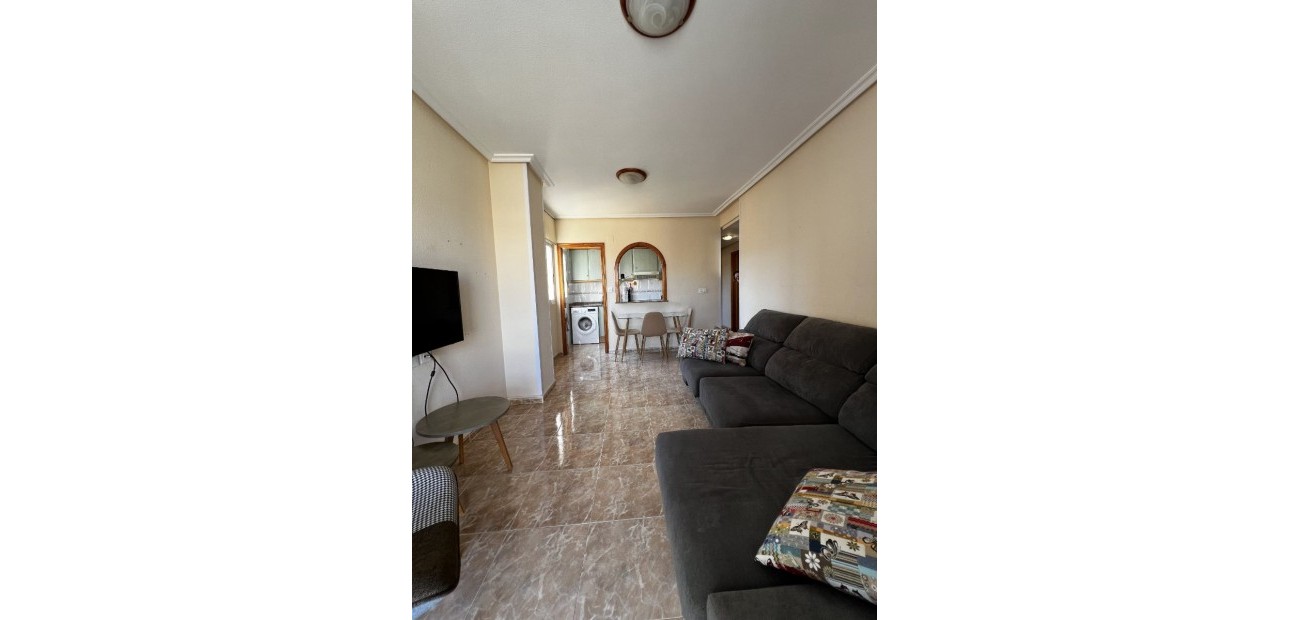 Sale - Apartment / flat -
Torrevieja - Torrevieja - Centre