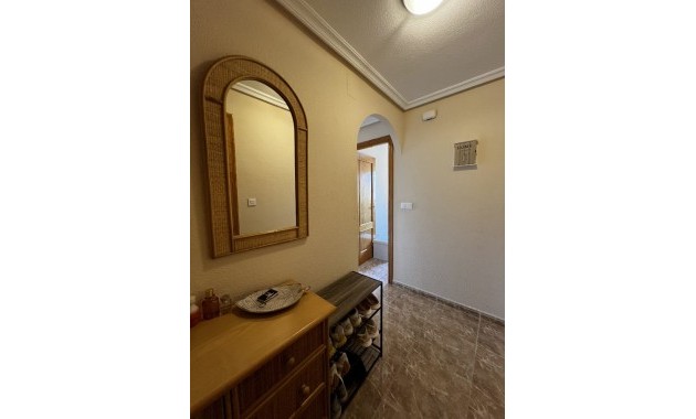 Sale - Apartment / flat -
Torrevieja - Torrevieja - Centre