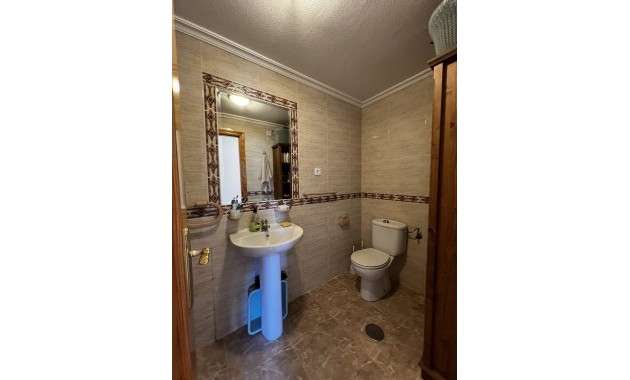 Sale - Apartment / flat -
Torrevieja - Torrevieja - Centre
