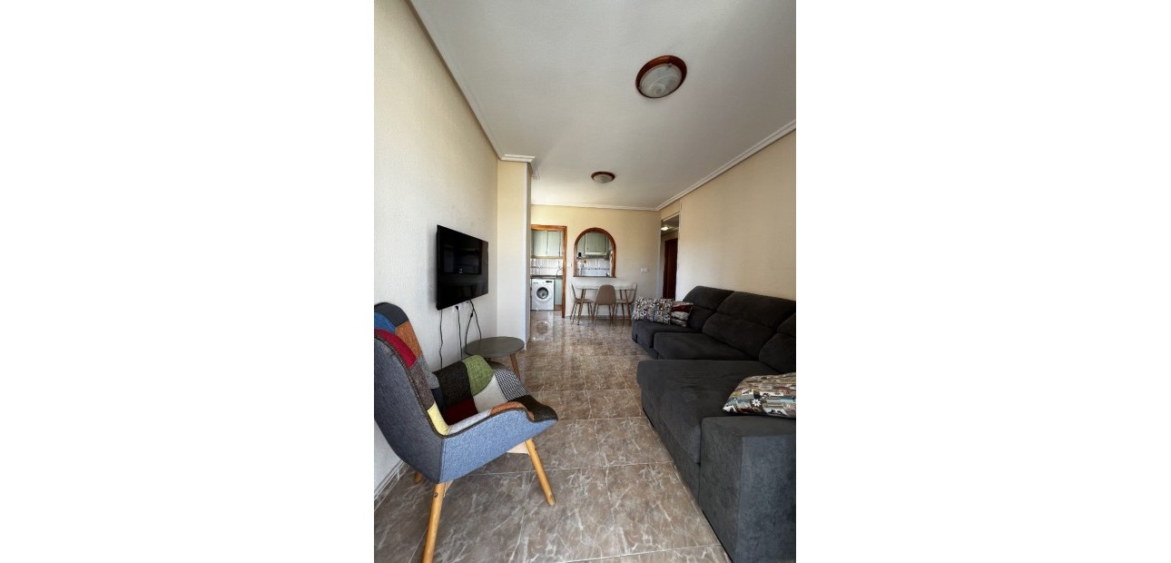 Sale - Apartment / flat -
Torrevieja - Torrevieja - Centre