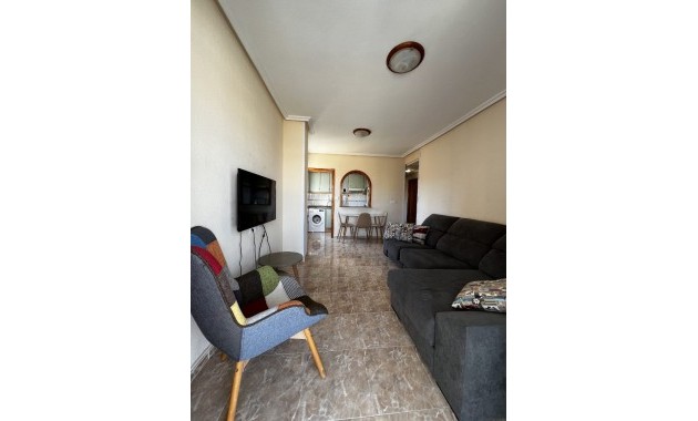 Sale - Apartment / flat -
Torrevieja - Torrevieja - Centre