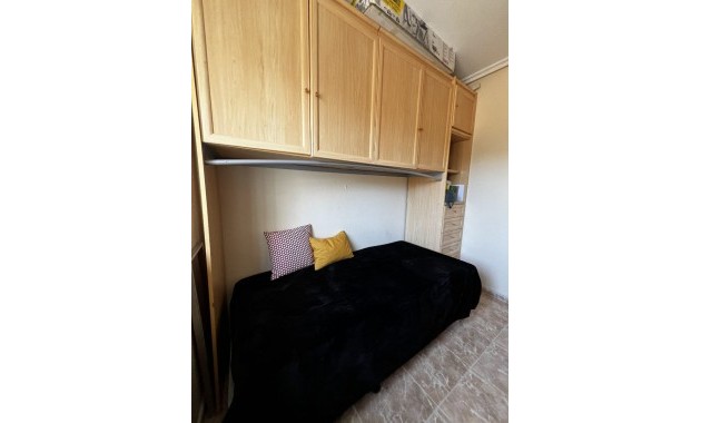 Sale - Apartment / flat -
Torrevieja - Torrevieja - Centre