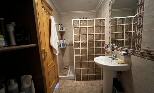 Sale - Apartment / flat -
Torrevieja - Torrevieja - Centre