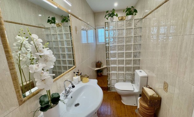 Sale - Finca / Country Property -
Torrellano