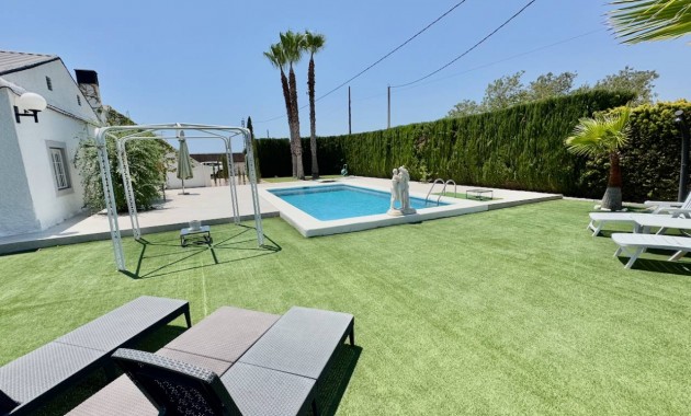 Sale - Finca / Country Property -
Torrellano