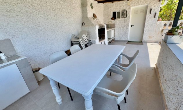 Sale - Finca / Country Property -
Torrellano