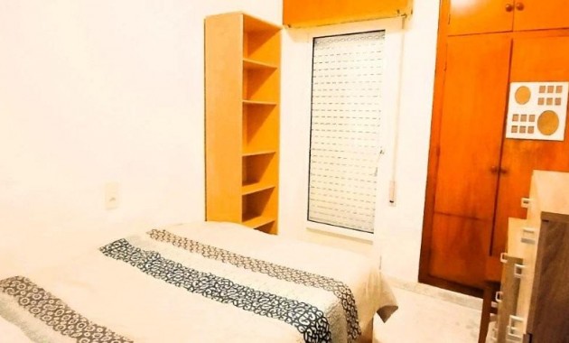 Sale - Apartment / flat -
Torrevieja - Estacion de autobuses