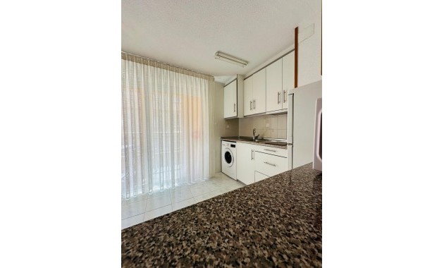 Sale - Apartment / flat -
Torrevieja - Paseo maritimo
