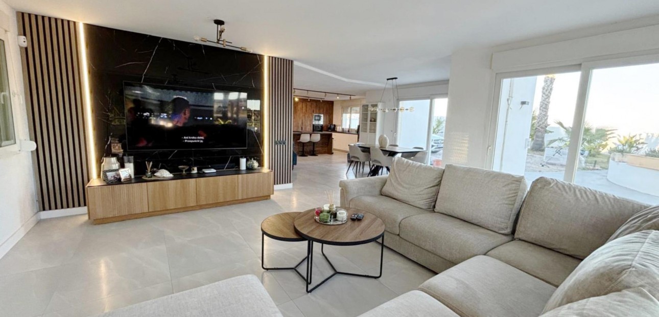 Venta - House -
San Miguel de Salinas - Pueblo 9