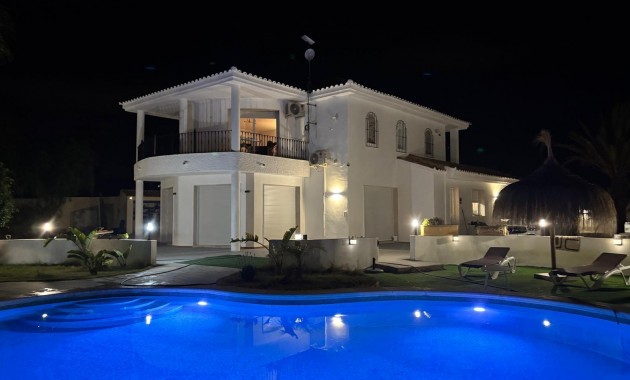 Venta - House -
San Miguel de Salinas - Pueblo 9