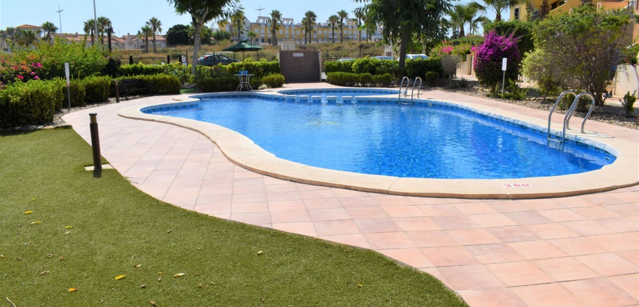 Venta - Adosado -
Algorfa - La Finca Golf Resort