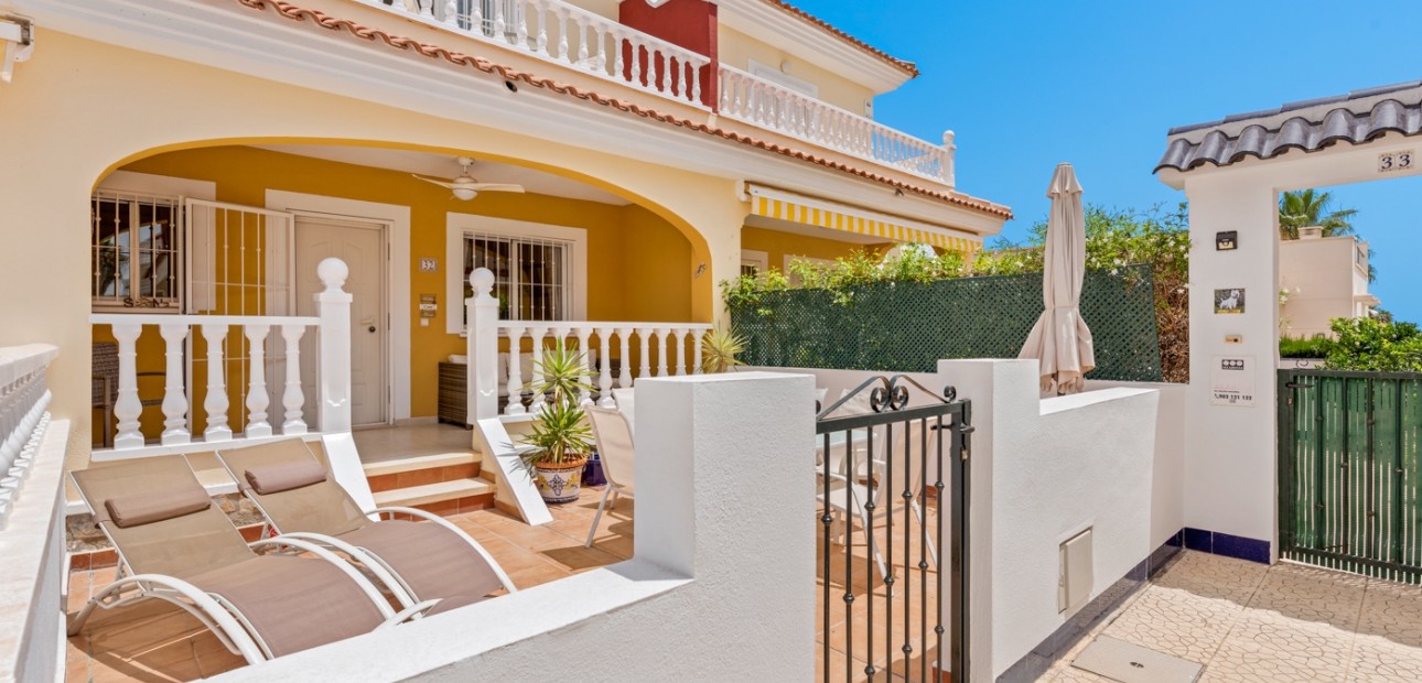 Sale - Townhouse -
Ciudad Quesada - Doña Pepa