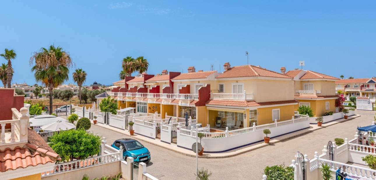Sale - Townhouse -
Ciudad Quesada - Doña Pepa