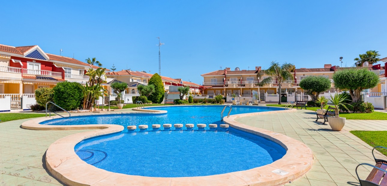 Sale - Townhouse -
Ciudad Quesada - Doña Pepa