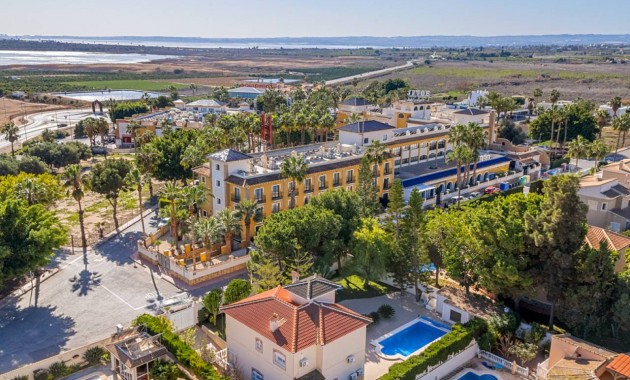 Sale - Detached Villa -
Ciudad Quesada - Doña Pepa