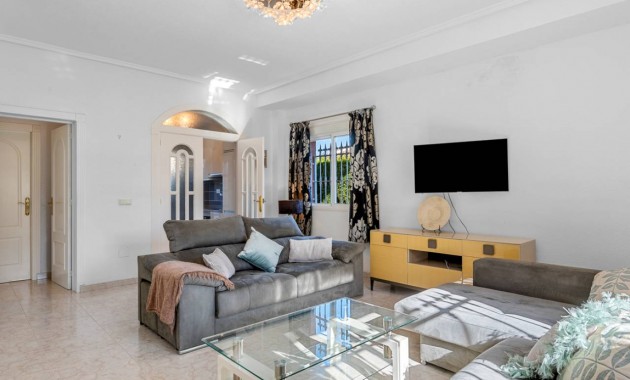 Sale - Detached Villa -
Ciudad Quesada - Doña Pepa
