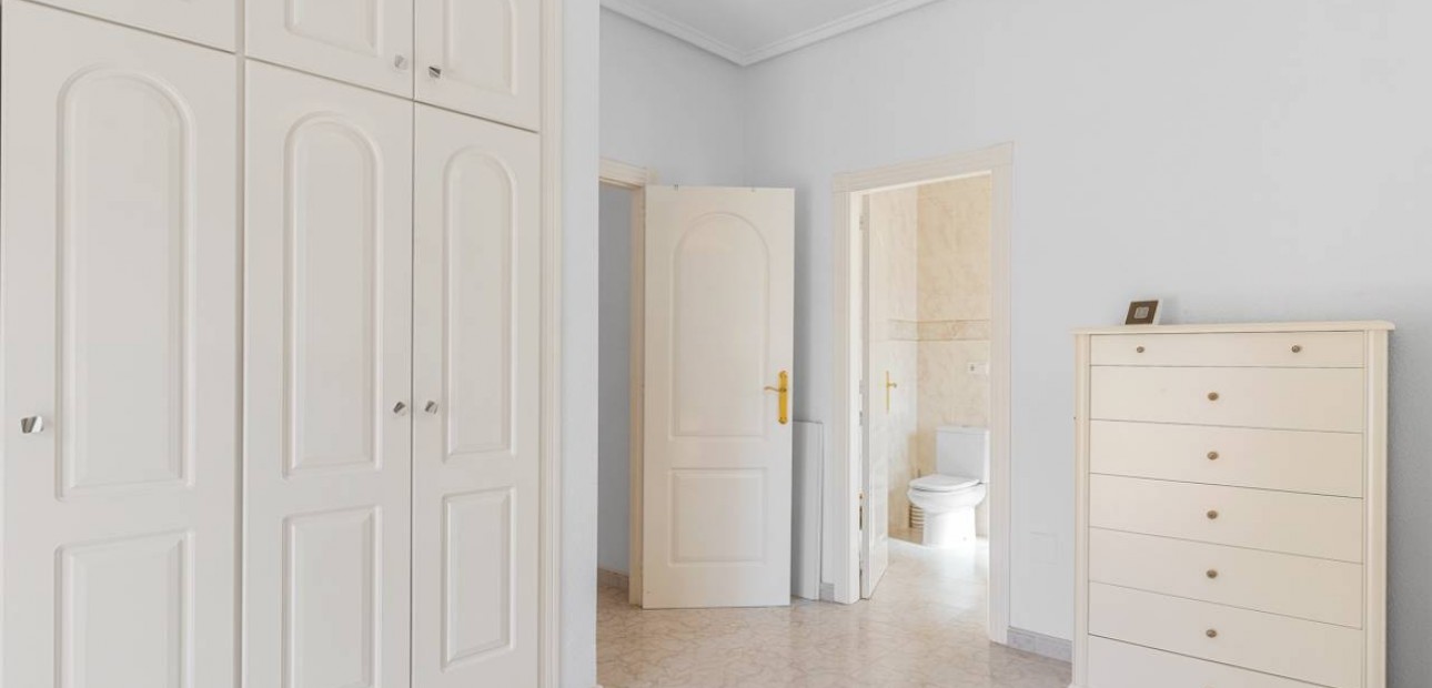 Sale - Detached Villa -
Ciudad Quesada - Doña Pepa