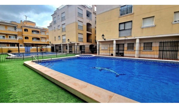 Venta - Apartamento / piso -
Formentera del Segura