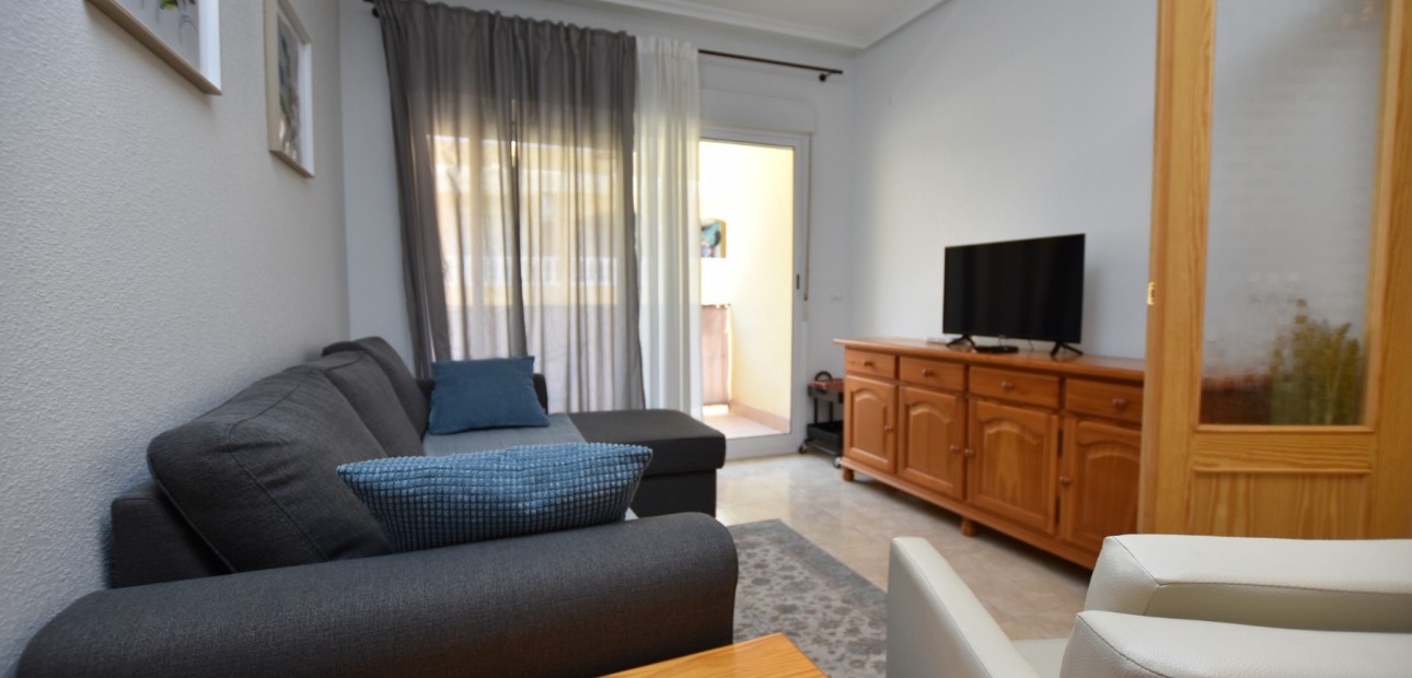 Venta - Apartamento / piso -
Formentera del Segura
