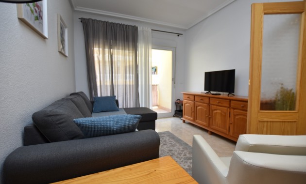 Venta - Apartamento / piso -
Formentera del Segura
