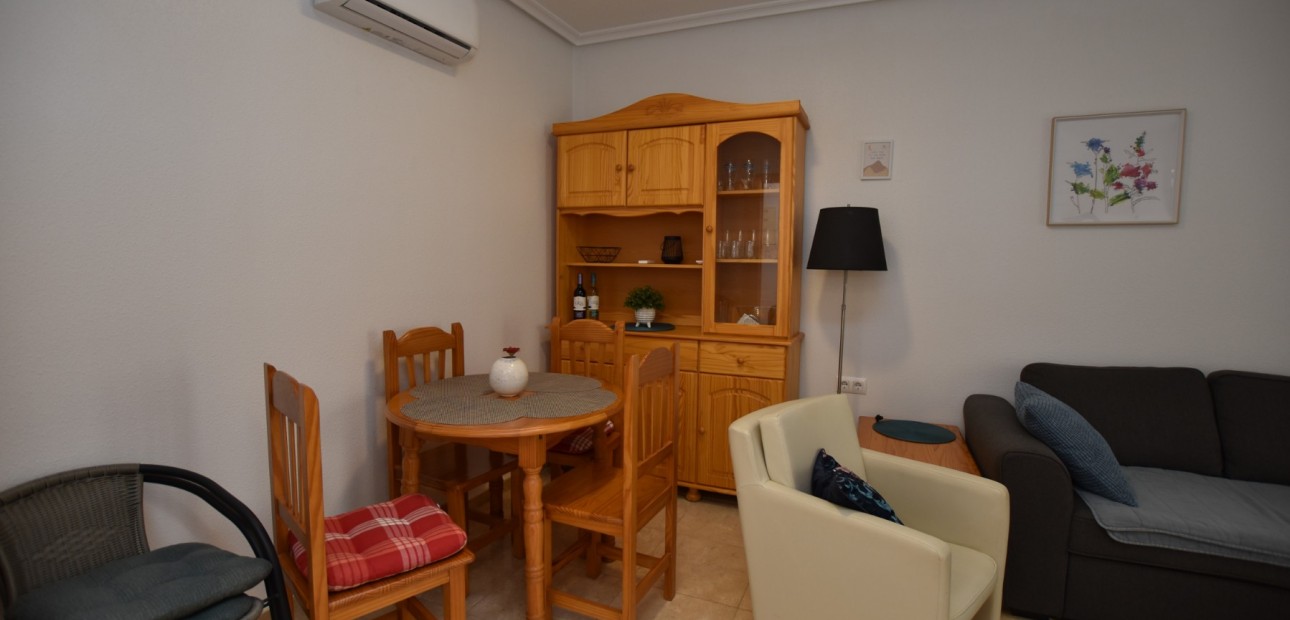 Venta - Apartamento / piso -
Formentera del Segura