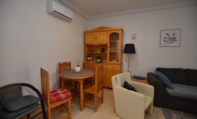 Venta - Apartamento / piso -
Formentera del Segura