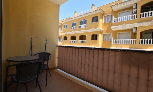 Venta - Apartamento / piso -
Formentera del Segura