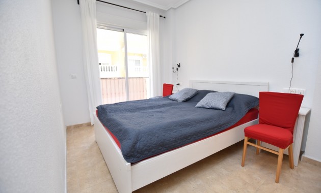 Venta - Apartamento / piso -
Formentera del Segura