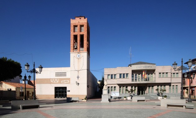 Venta - Apartamento / piso -
Formentera del Segura
