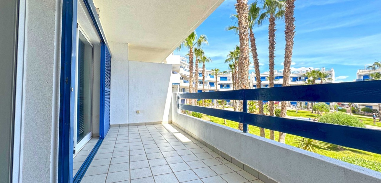 Venta - Apartamento / piso -
Orihuela Costa - Playa Flamenca