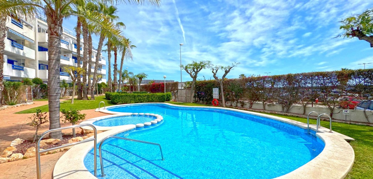 Venta - Apartamento / piso -
Orihuela Costa - Playa Flamenca