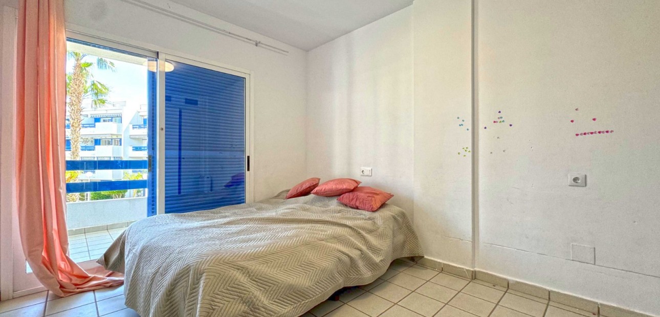 Venta - Apartamento / piso -
Orihuela Costa - Playa Flamenca