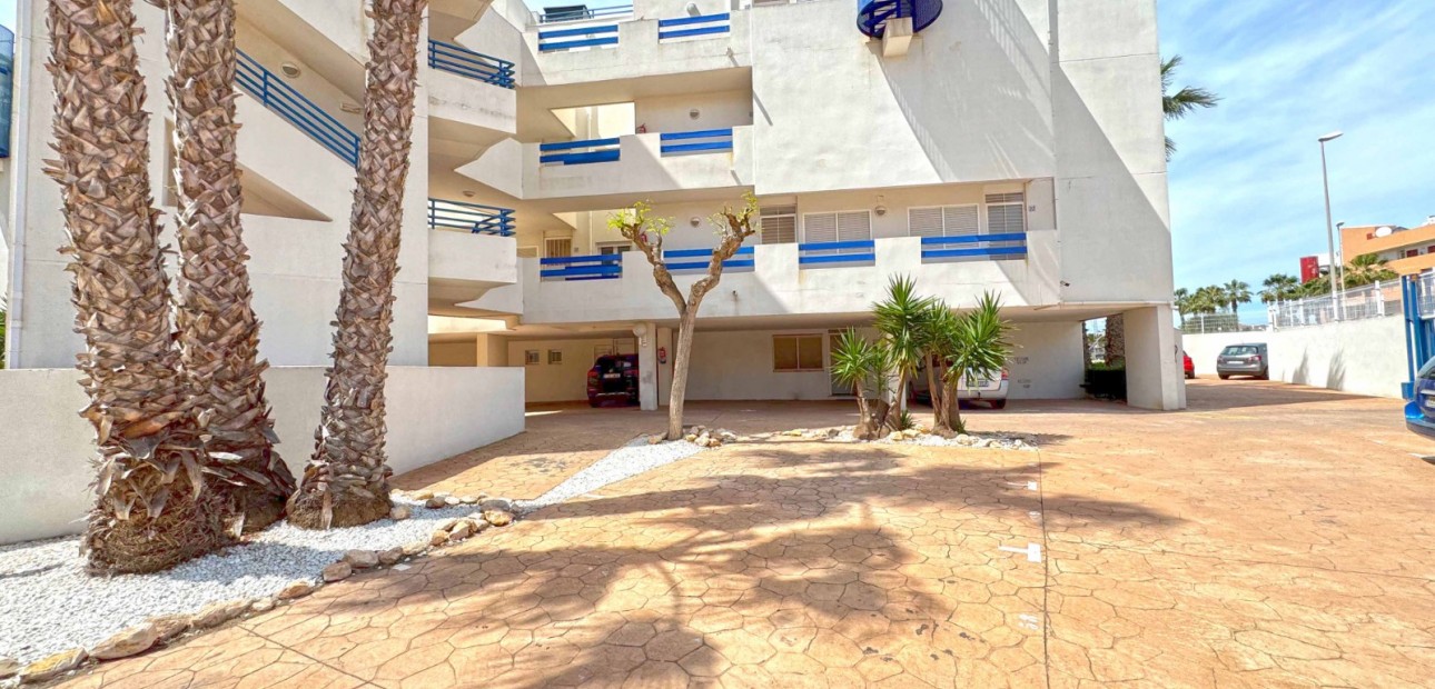 Venta - Apartamento / piso -
Orihuela Costa - Playa Flamenca