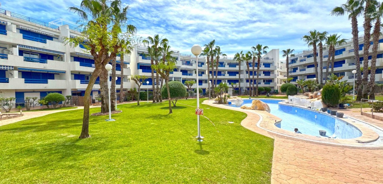 Venta - Apartamento / piso -
Orihuela Costa - Playa Flamenca