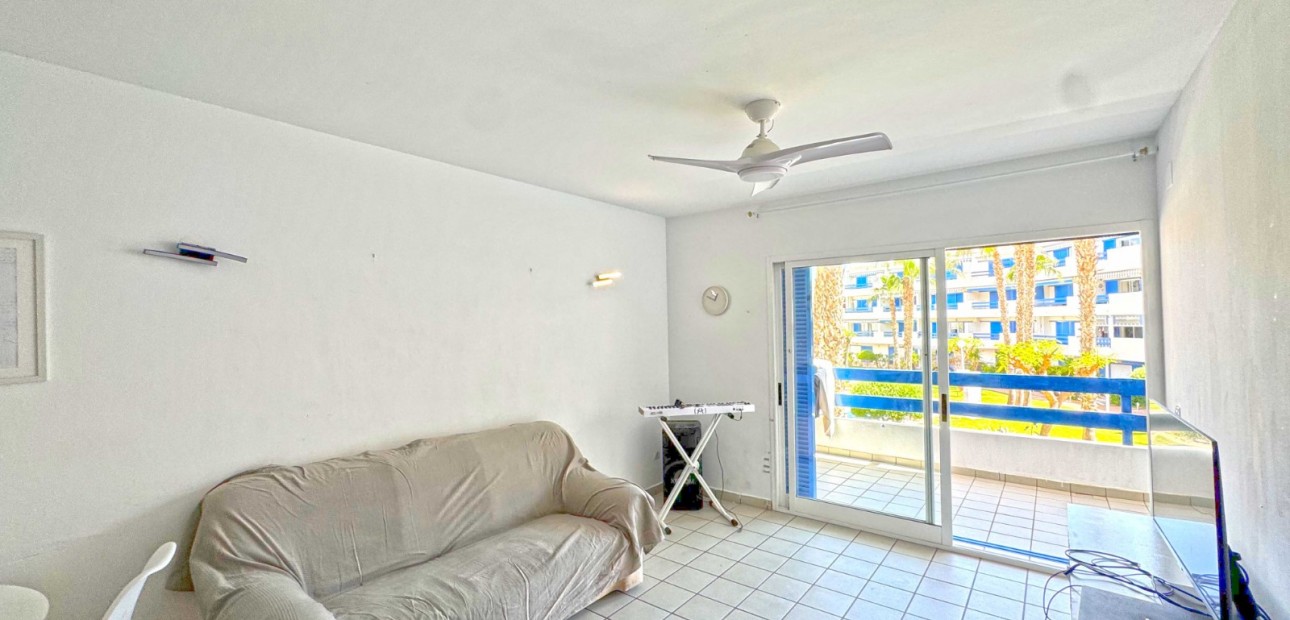 Venta - Apartamento / piso -
Orihuela Costa - Playa Flamenca