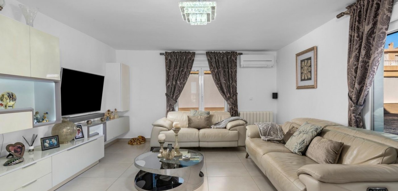 Sale - Detached Villa -
Ciudad Quesada - Town Center