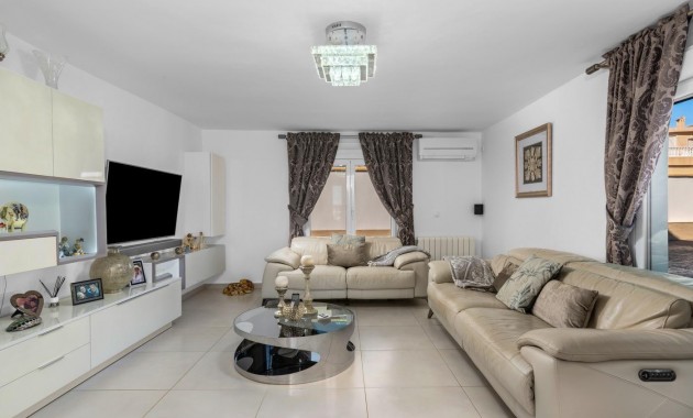 Sale - Detached Villa -
Ciudad Quesada - Town Center