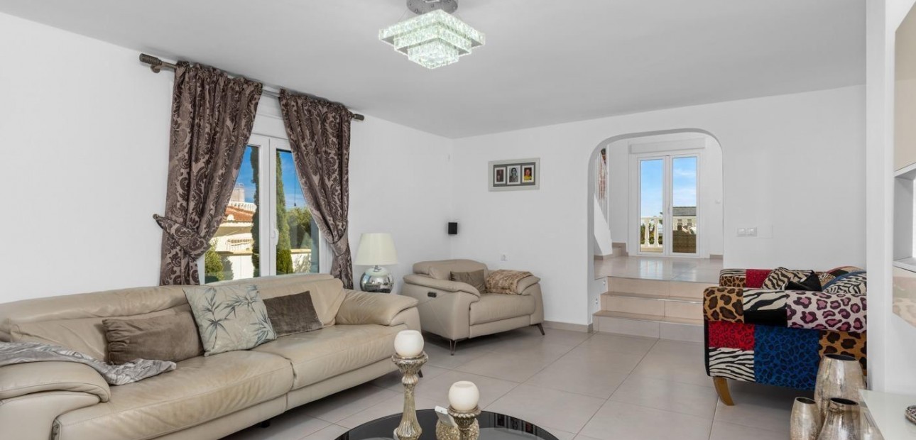 Sale - Detached Villa -
Ciudad Quesada - Town Center