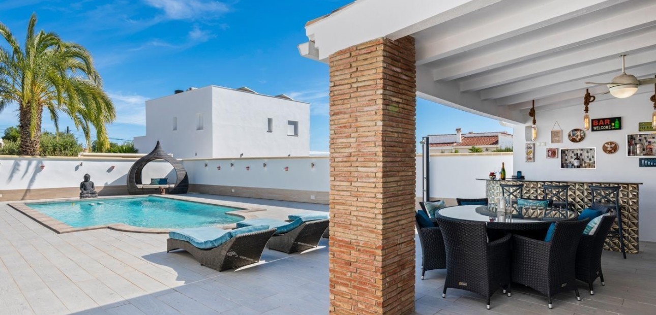Sale - Detached Villa -
Ciudad Quesada - Town Center