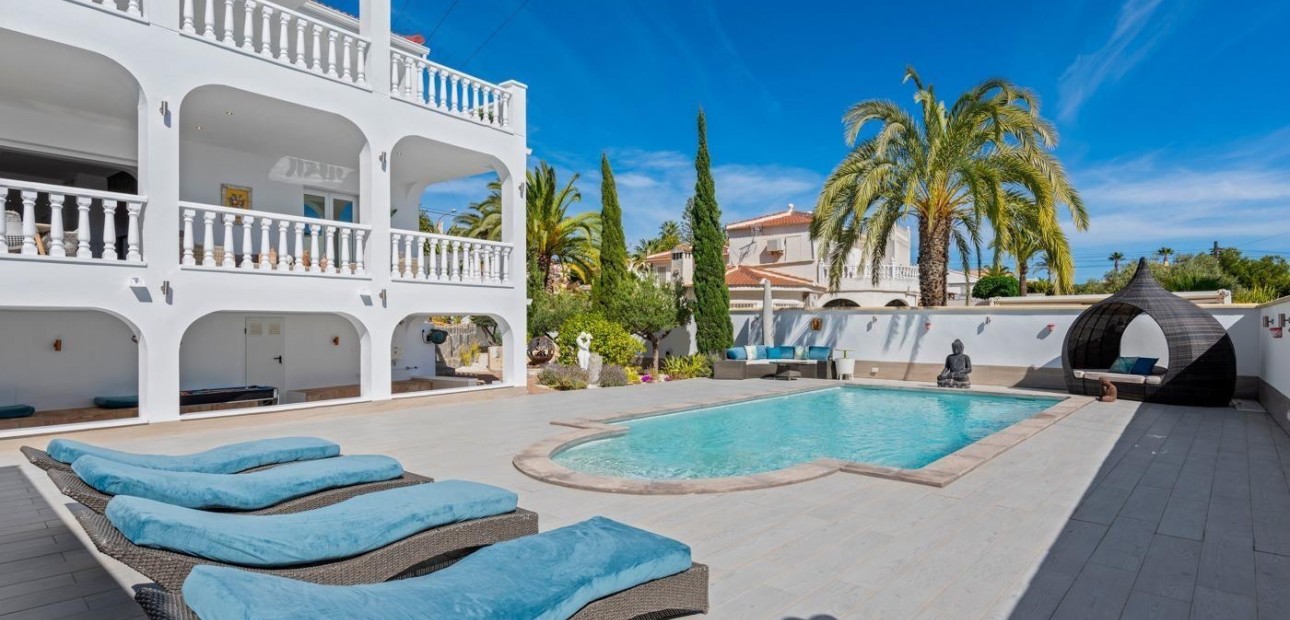 Sale - Detached Villa -
Ciudad Quesada - Town Center