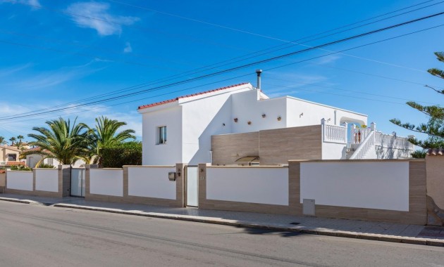 Sale - Detached Villa -
Ciudad Quesada - Town Center