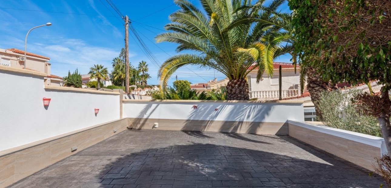 Sale - Detached Villa -
Ciudad Quesada - Town Center