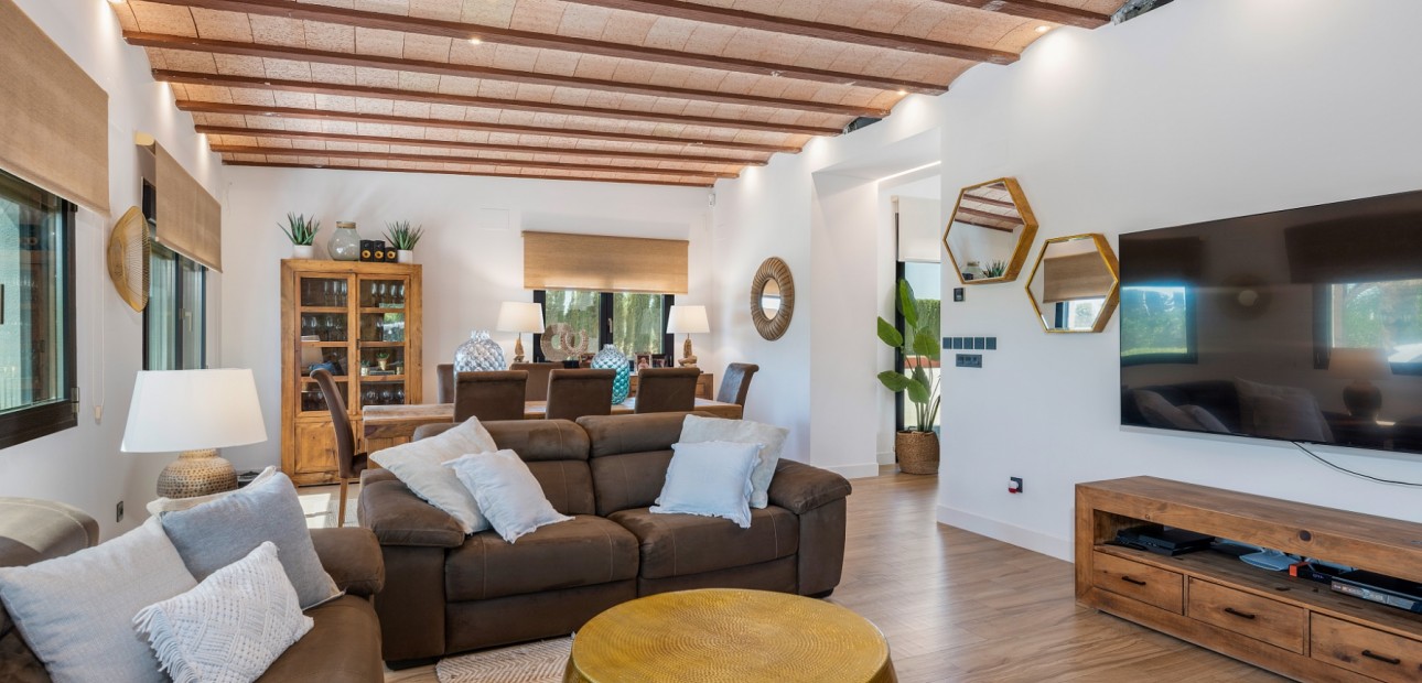 Sale - Detached Villa -
Elche