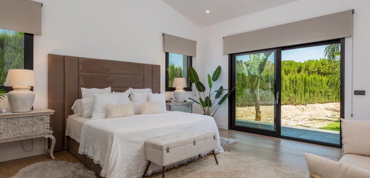 Sale - Detached Villa -
Elche