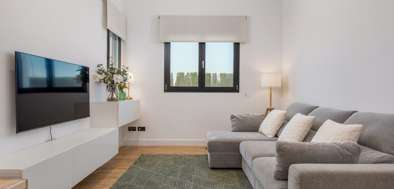 Sale - Detached Villa -
Elche