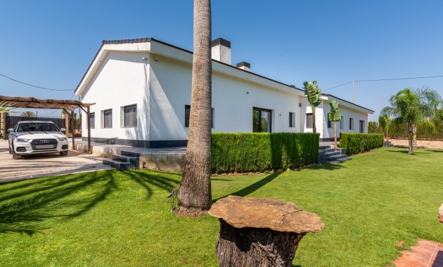Sale - Detached Villa -
Elche