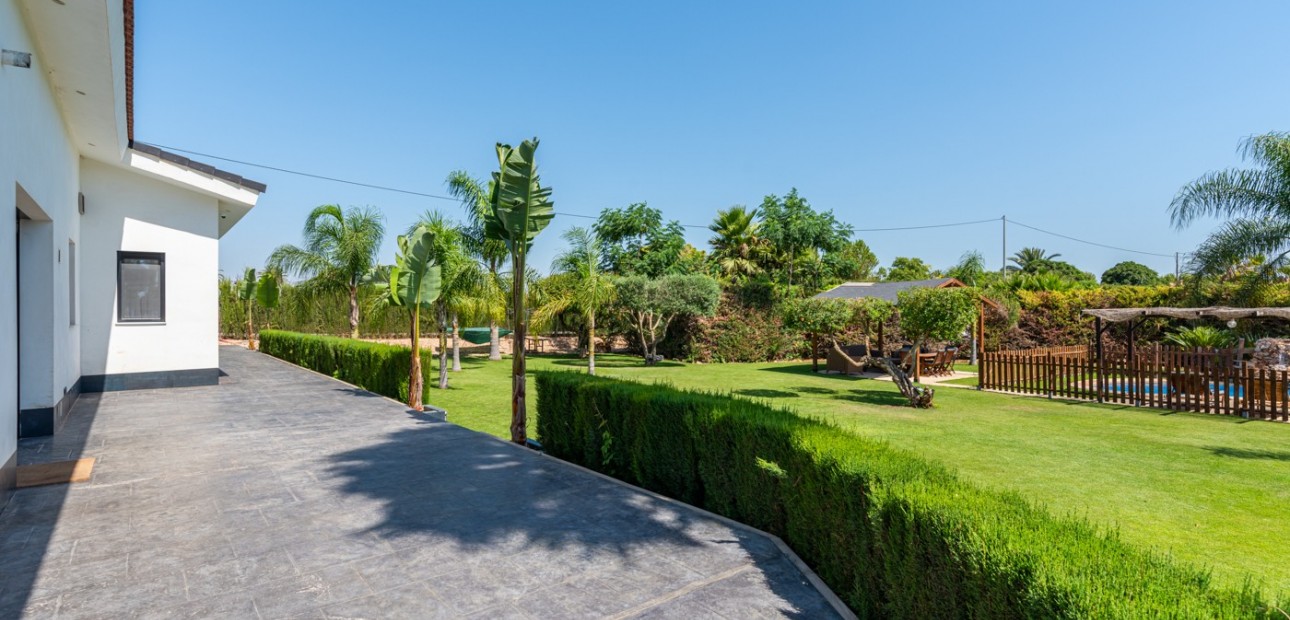 Sale - Detached Villa -
Elche