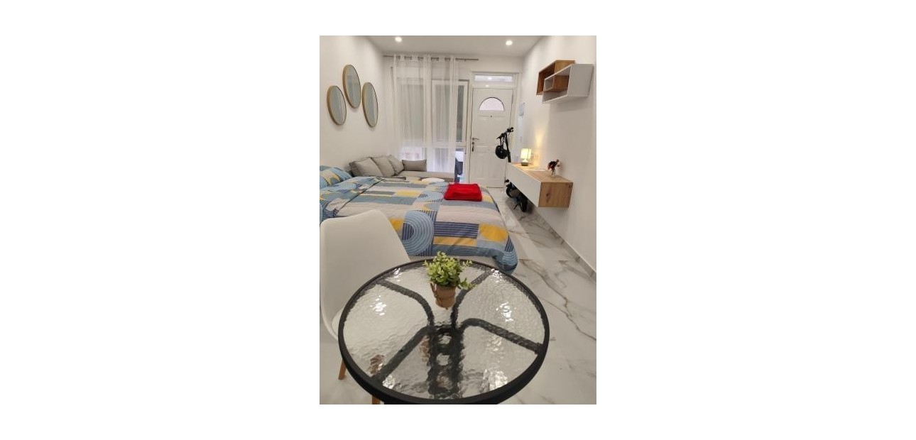 Sale - Studio -
Torrevieja - Acequion