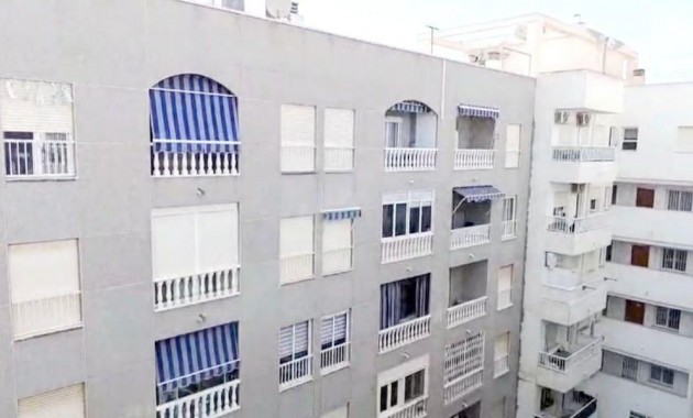 Sale - Apartment / flat -
Torrevieja - Estacion de autobuses