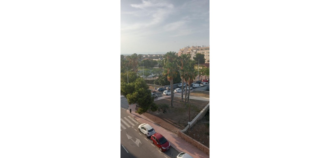 Sale - Apartment / flat -
Torrevieja - Acequion